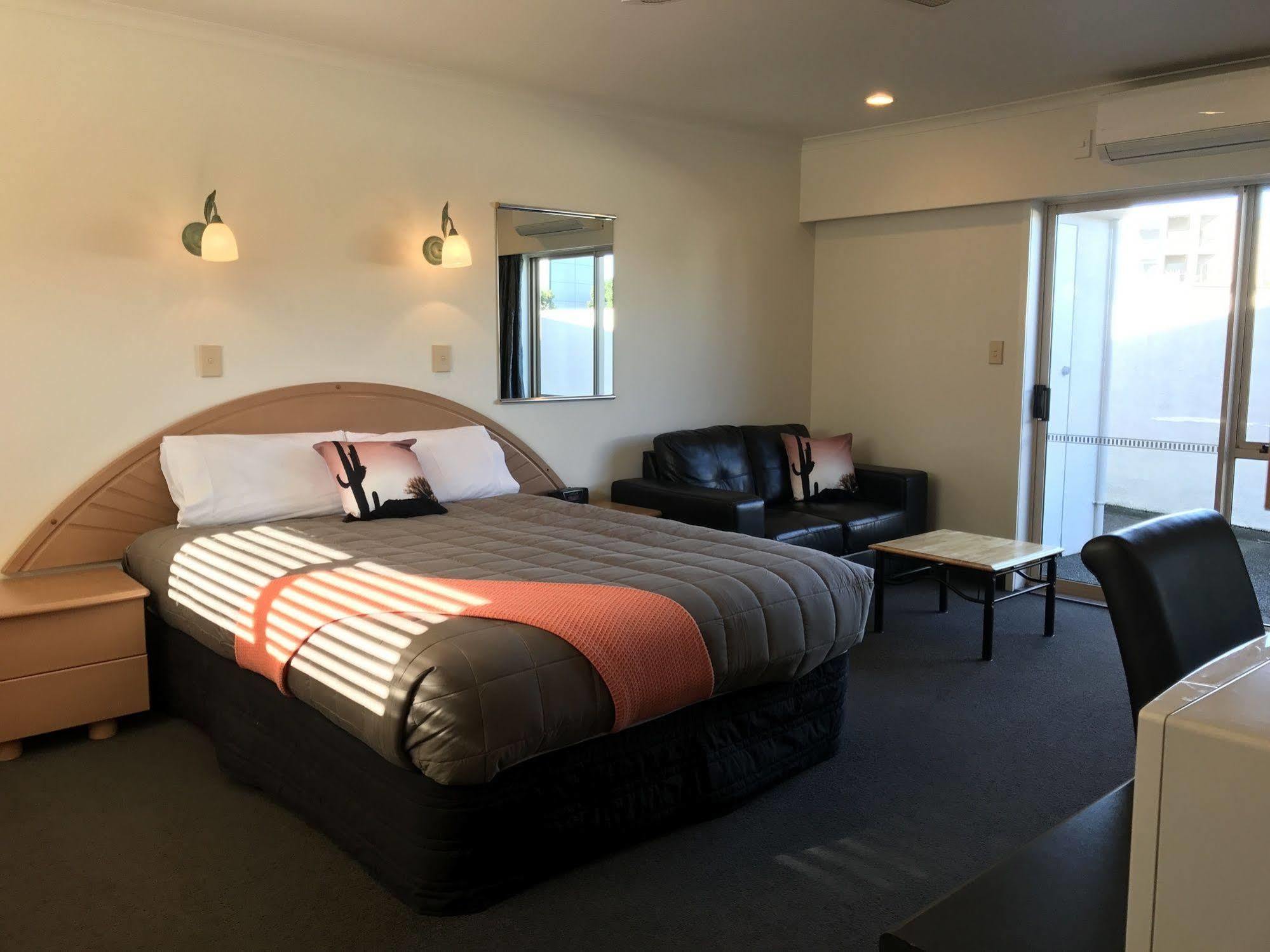 Pacific Harbour Motor Inn Gisborne Eksteriør billede